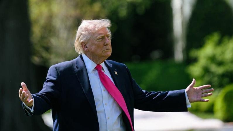 Desaprovação de Trump atinge recorde enquanto pressão econômica cresce