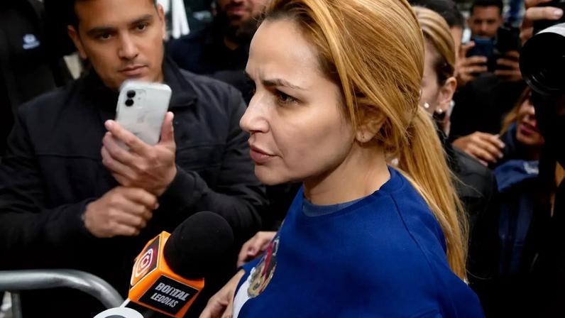 Prisão de Deolane Bezerra provoca repercussão e amplia debate sobre investigações financeiras envolvendo influenciadores
