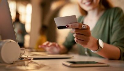 Consumidores avaliam produtos financeiros como heróis ou vilões