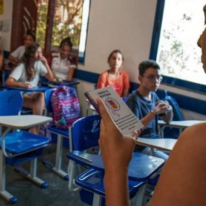 Dores menstruais levam 40% das alunas a faltar às aulas