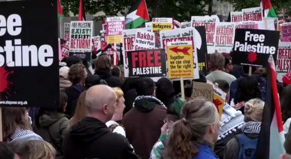 Milhares de pessoas marcham por Londres em comemoração ao Dia da Nakba Palestina.