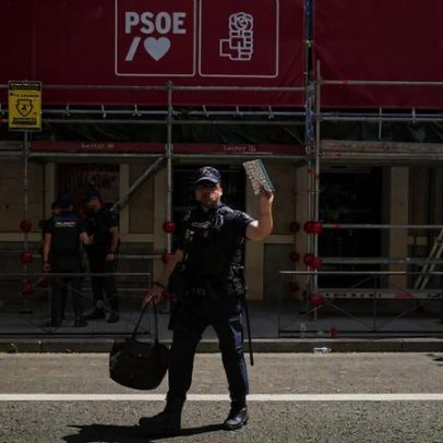 Operação policial na sede do Partido Socialista aumenta pressão sobre premiê espanhol