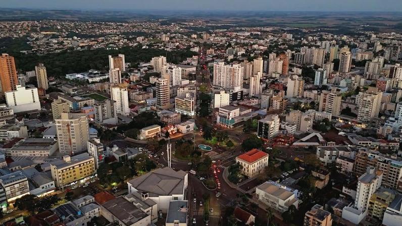 Vista panorâmica da Escarpa Devoniana, em São Luiz do Purunã, distrito turístico de Balsa Nova PR.