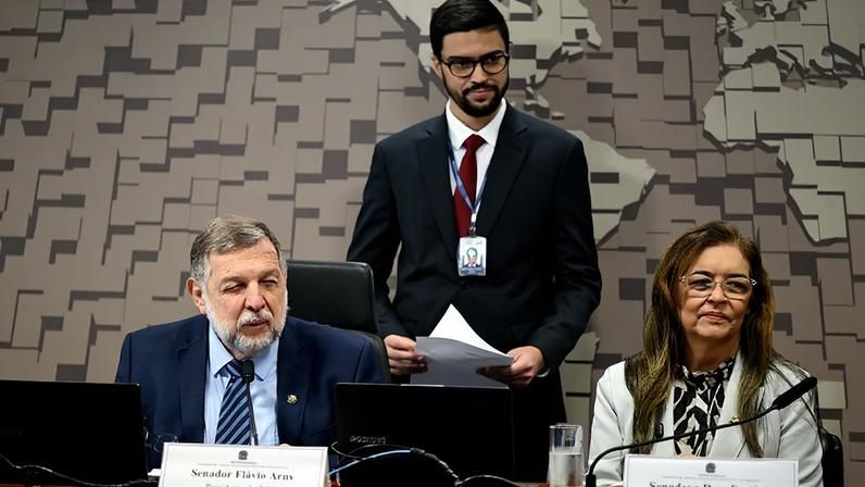 Mesa: presidente da CCT e relator do PL 485/2020, senador Flávio Arns (PSB-PR); presidente eventual, senadora Dra. Eudócia (PSDB-AL).