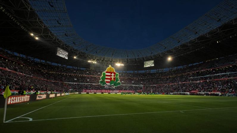 Puskás Aréna, em Budapeste, sediará a final da Champions League de 2025-26 • Laszlo Szirtesi/Getty Images