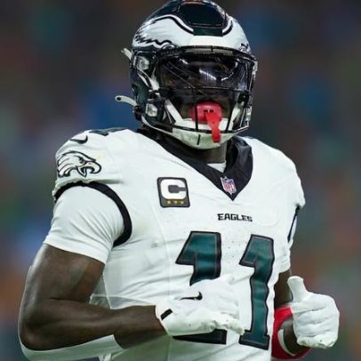 Estrelas dos Eagles mantêm foco apesar de possível troca de A.J. Brown