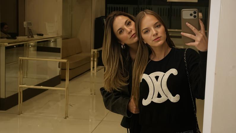Rafa Justus posa ao lado da mãe, Ticiane Pinheiro