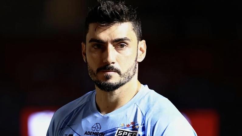 Rafael, goleiro do São Paulo, antes de partida pelo Brasileirão