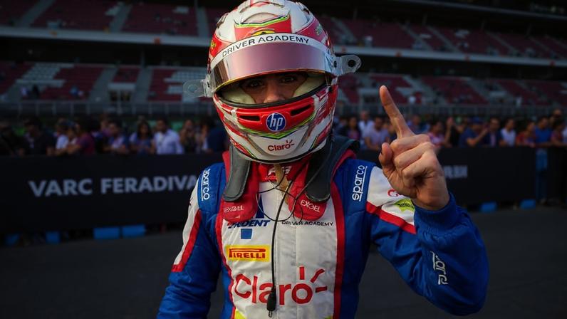 Rafael Câmara vence GP da Espanha de F3; Brasileiro é líder do campeonato (Foto: Reprodução / FIA Formula 3)