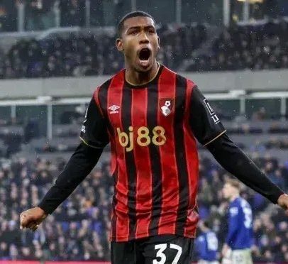 Rayan, convocado para a Copa, entre os melhores reforços da Premier League