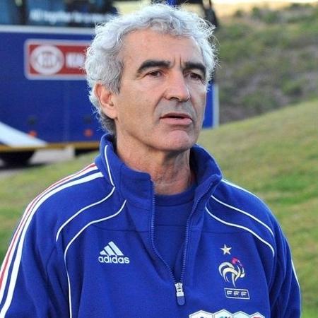 Raymond Domenech dirigiu a França em duas edições da Copa do Mundo