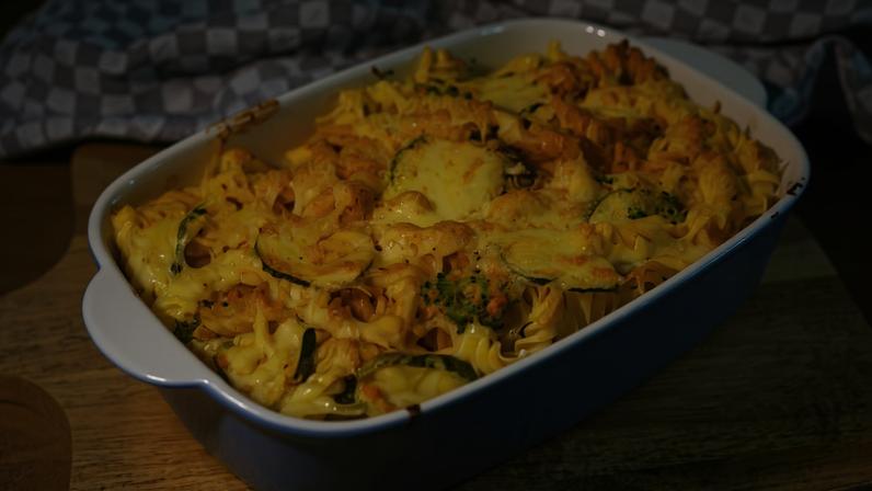 Macarrão de forno com legumes