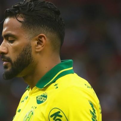 Reinaldo Chia comenta erro de impedimento marcado por auxiliar em lateral