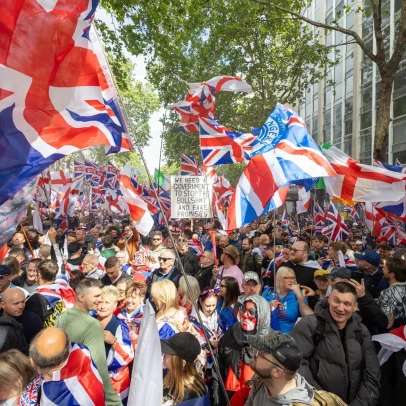 Direita realiza manifestação em Londres contra imigração e governo de esquerda