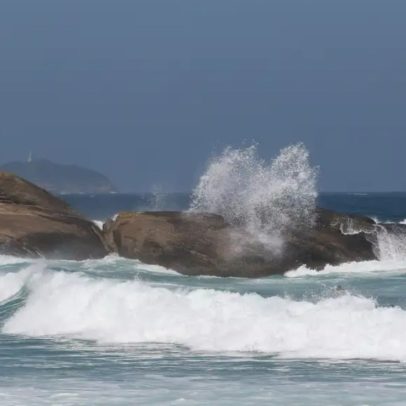 Rio tem alerta de ressaca; ondas podem chegar a 3 metros