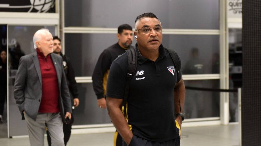 Roger Machado antes de Corinthians x São Paulo — Foto: Marcos Ribolli