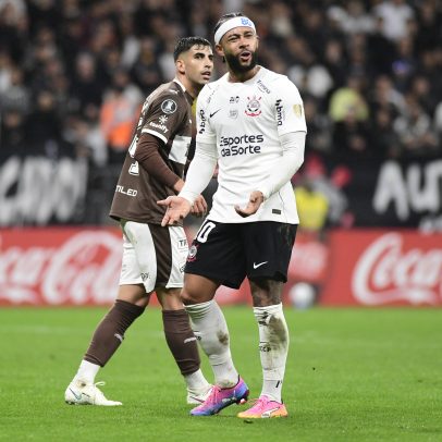 Memphis quer renovar com o Corinthians e permanece no clube