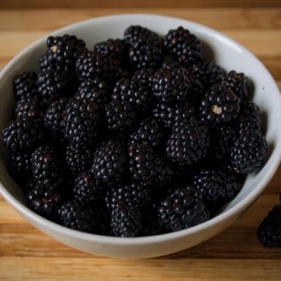 Amora, rica em antioxidantes, traz benefícios à saúde