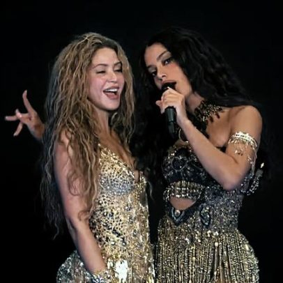 Anitta comenta emoção após dueto com Shakira no Rio