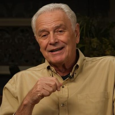 Fundador da LIFE Outreach International, James Robison, morre aos 82 anos