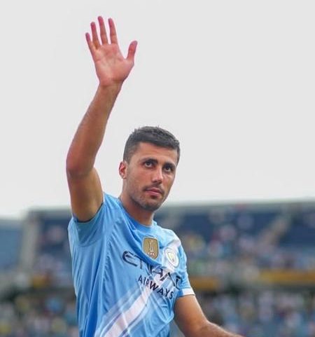 Rodri aparece como um dos alvos do Real Madrid na próxima janela