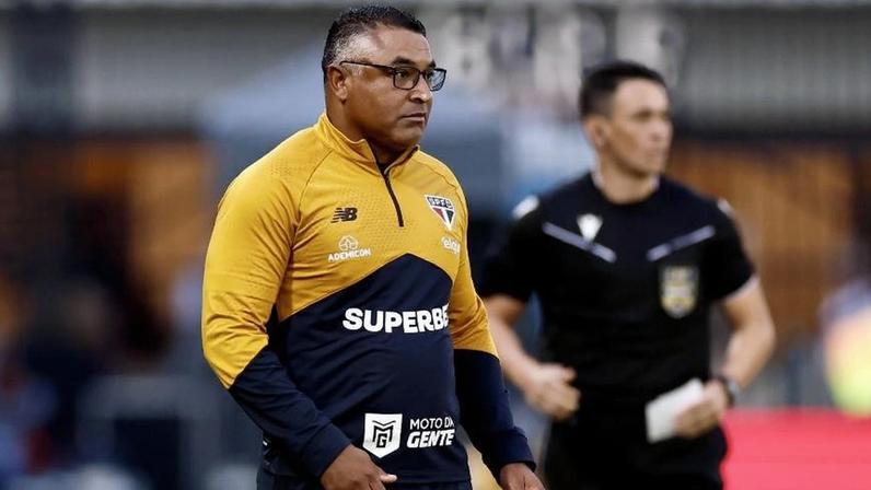 Roger Machado durante a vitória do São Paulo sobre o Bahia