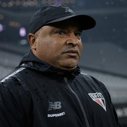 São Paulo desperdiça presentes do Corinthians; Roger falha na autocrítica