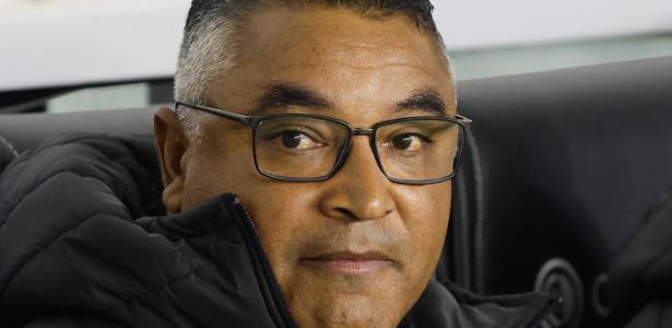 Roger Machado durante jogo contra o Juventude pela Copa do Brasil