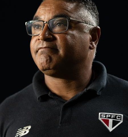 Roger Machado, técnico do São Paulo, em partida contra o Vasco
