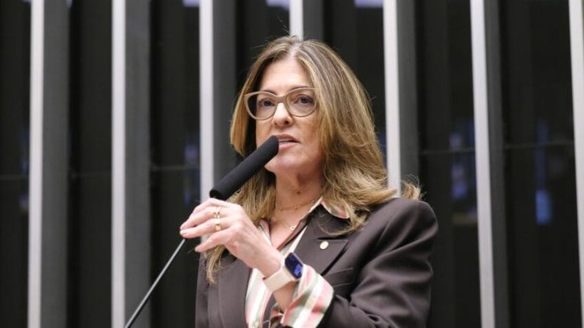 Rogéria Santos, relatora da proposta