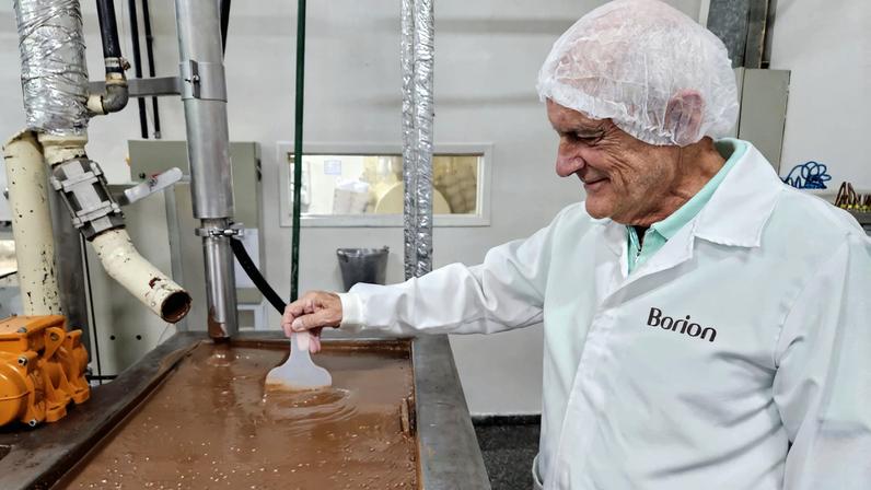 Rommel Barion transforma Barion em gigante do chocolate