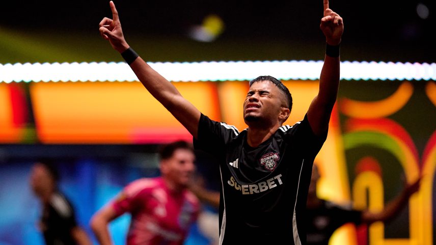 Davi Ilário, jogador do DesimpaiN, comemora gol e classificação para o Mundial da Kings League — Foto: Divulgação/Kings League