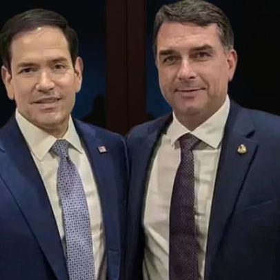 Flávio Bolsonaro reúne-se com vice de Trump e secretário de Estado em Washington
