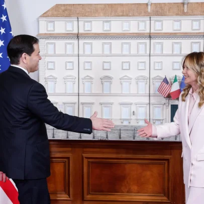 Rubio visita Meloni após críticas de Trump à premiê