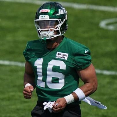 Kenyon Sadiq comenta opções na sala de tight ends dos Jets