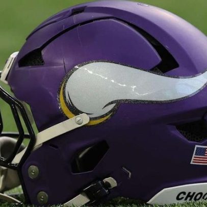 Vikings buscam novo GM, entrevistam Terrance Gray dos Bills