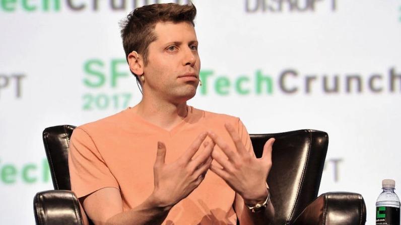 Altman afirmou que a OpenAI acertou nas projeções tecnológicas ao lançar o ChatGPT em 2022, mas errou ao prever os impactos sociais e econômicos da inteligência artificial