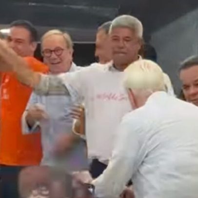 Petistas baianos participam de evento político dançando Samba do Jero