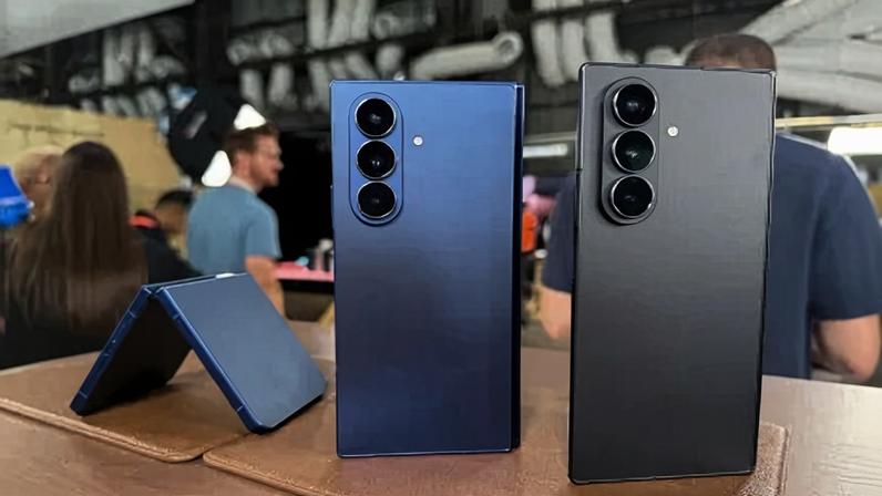 Aposta da Samsung no futuro dos smartphones desafia a Apple