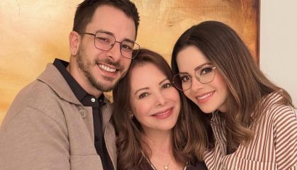 Sandy e Júnior fazem homenagem rara à mãe