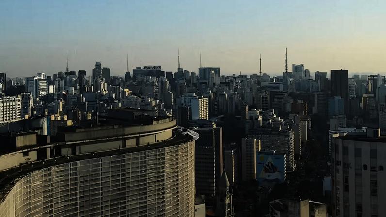 Skyline da cidade de São Paulo — Foto: Rovena Rosa/Agência Brasil
