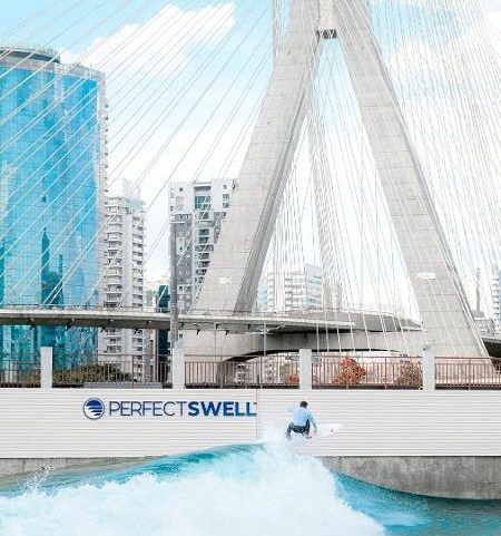 São Paulo Surf Club fica em frente à Ponte Estaiada