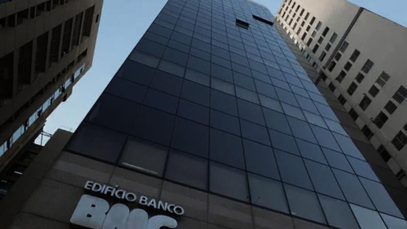 Bmg tem lucro de R$ 147 milhões no 1º tri, com alta anual de 28% — Foto: Reprodução