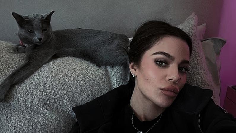 Khloé Kardashian e um de seus gatos — Foto: reprodução/Instagram