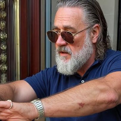 Russell Crowe reage a vídeo viral que mostra suposto maltrato a fãs