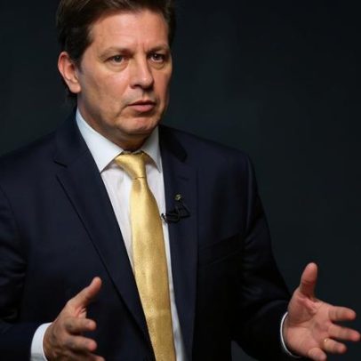 STF falha em notificar Mário Frias sobre filme de Bolsonaro