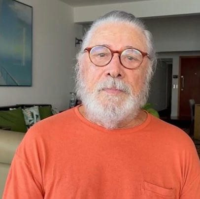 Sérgio Chapelin comemora 85 anos; trajetória na TV Globo