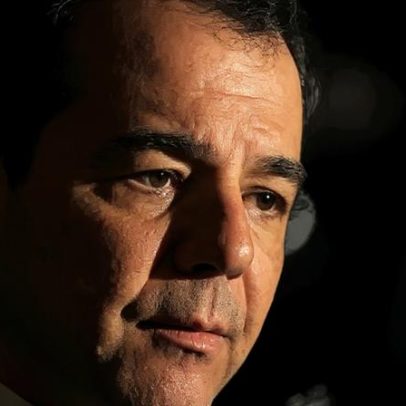 Cabral tenta anular condenação por uso indevido de helicópteros