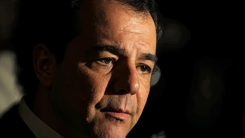 Sérgio Cabral tenta anular no STJ condenação por uso indevido de helicópteros do governo do Rio