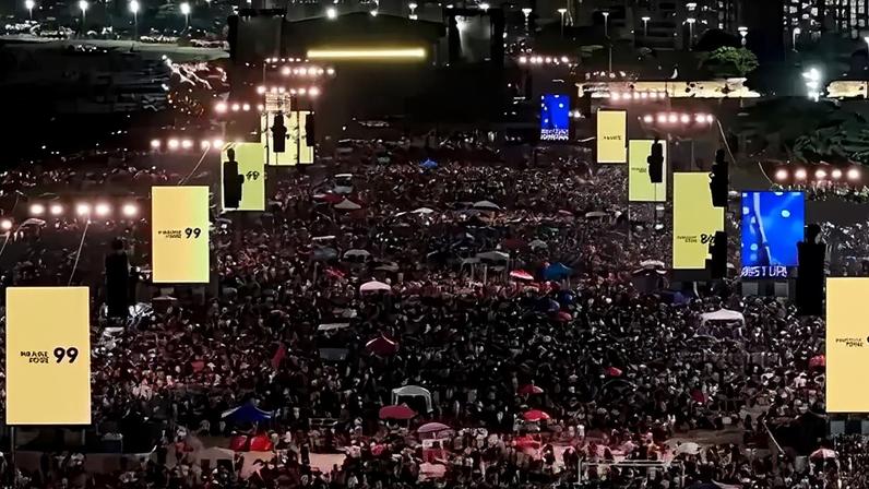 Copacabana lotada: imagens aéreas mostram público no show de Shakira